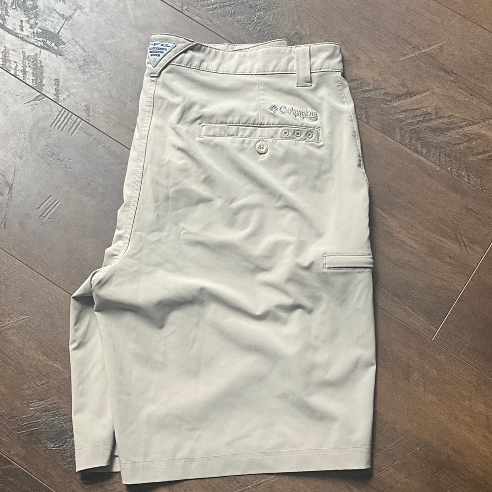 Columbia Sportswear Men's PFG Grander Marlin II Offshore Fishing Shorts 8 In